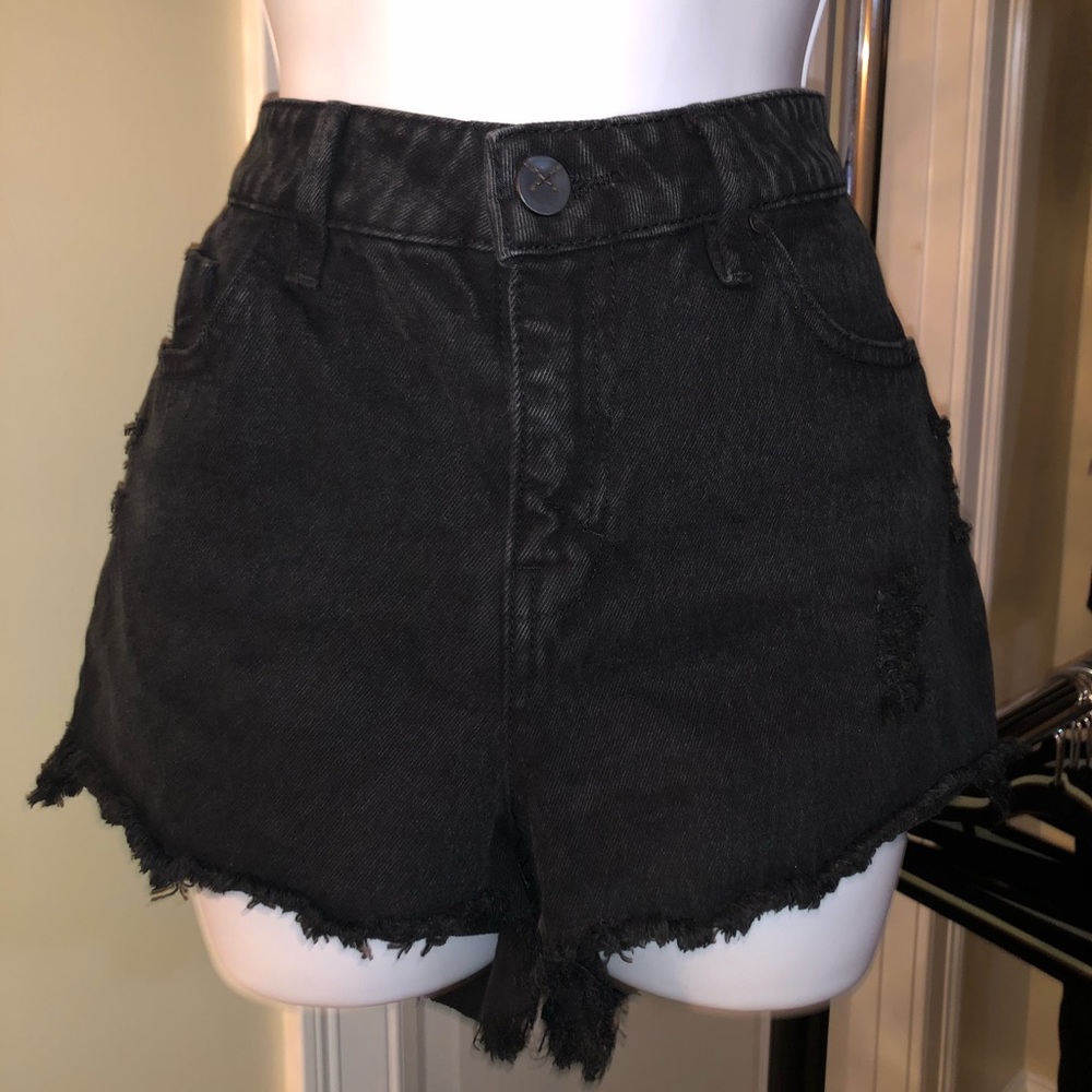 Black Jean Shorts!
